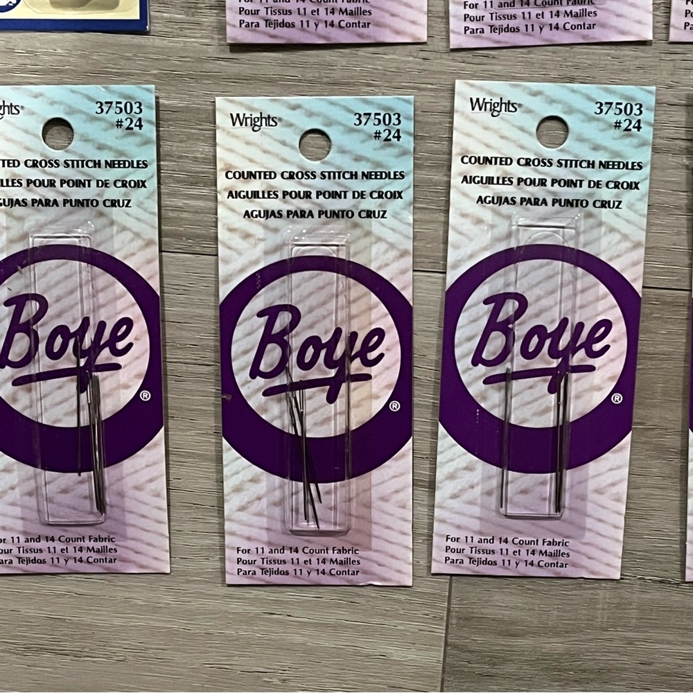NWT Boye Set of Counted Cross Stitch Needles #24 with Magnetic Needle Case - Picture 4 of 16